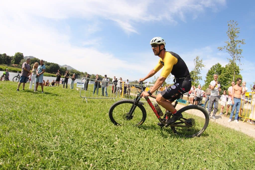 Atleta com o dorsal 120