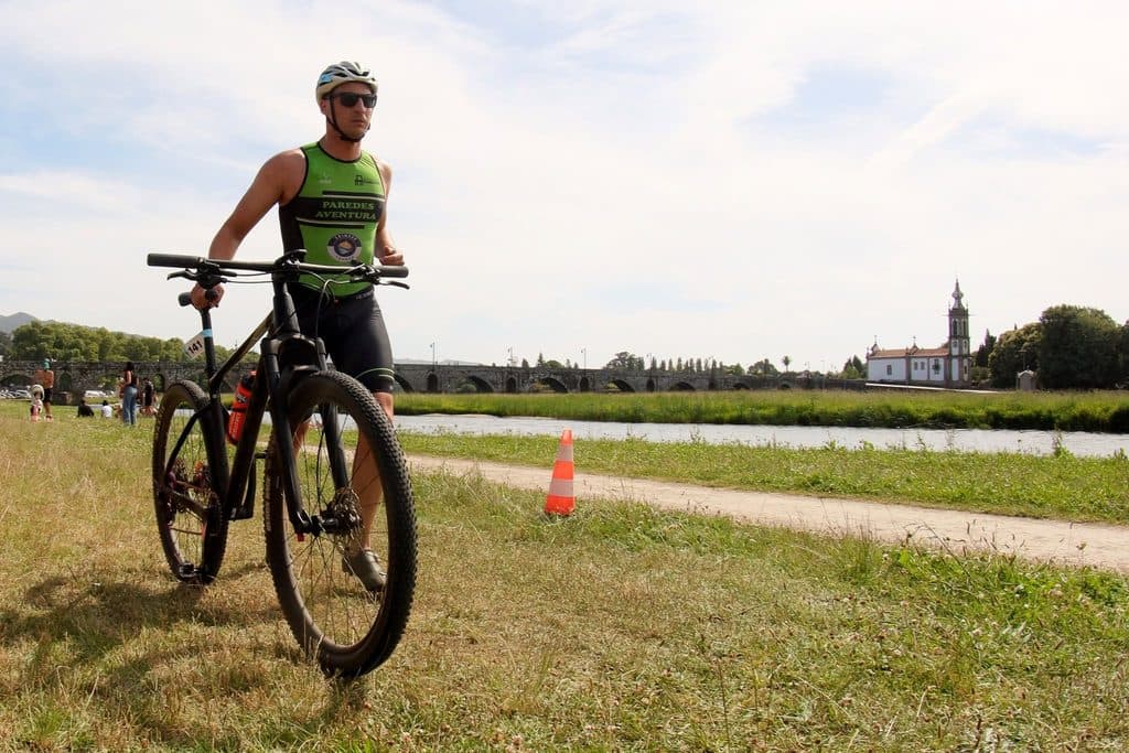 Atleta com o dorsal 141