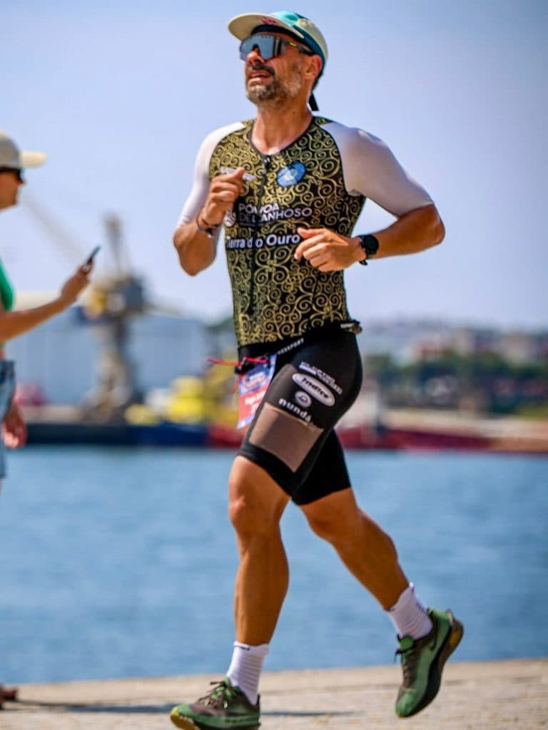 Atleta com o dorsal 371
