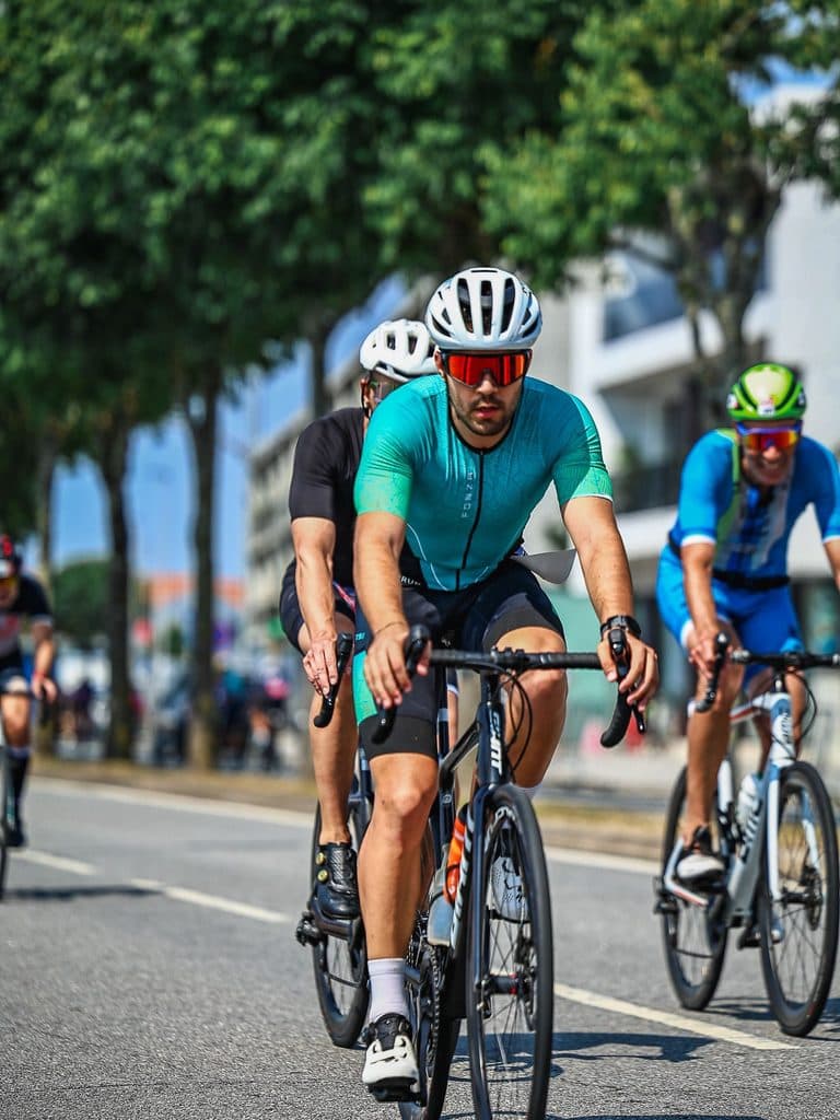 Atleta com o dorsal 324