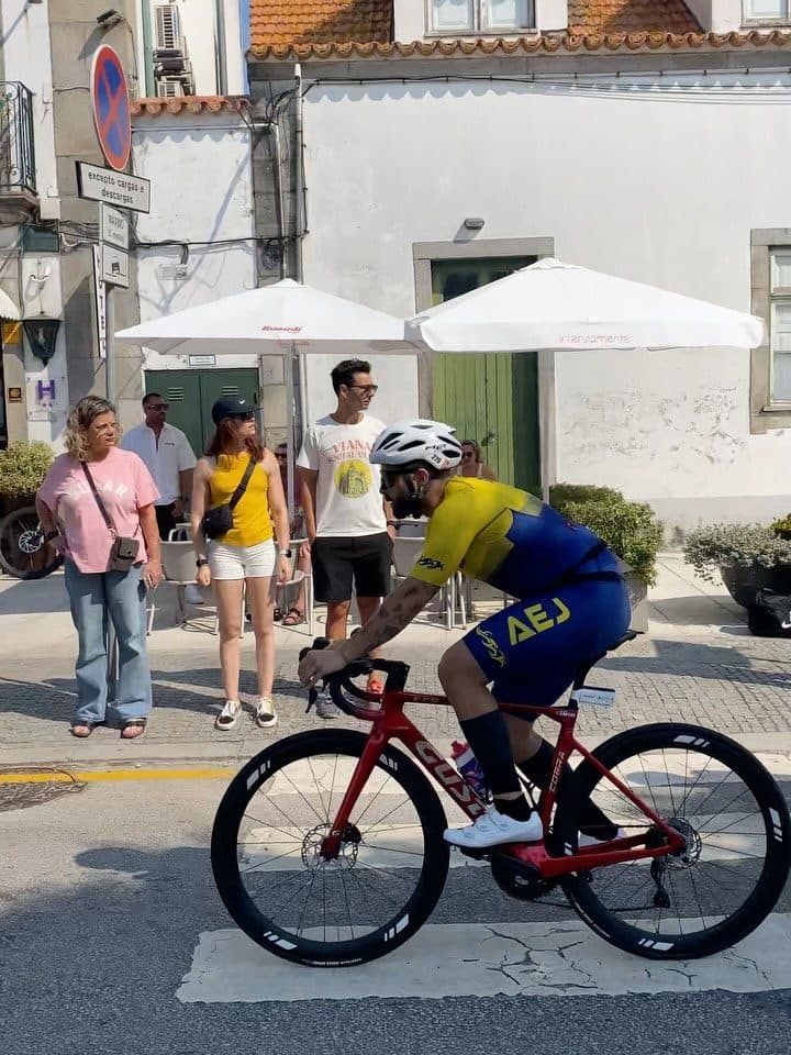Atleta com o dorsal 279