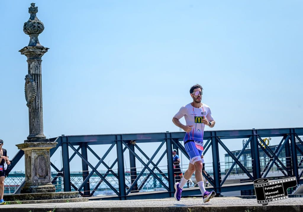 Atleta com o dorsal 470
