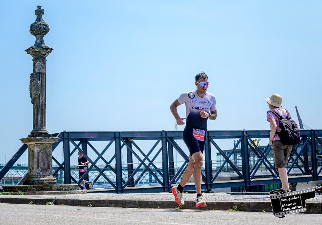 Atleta com o dorsal 306