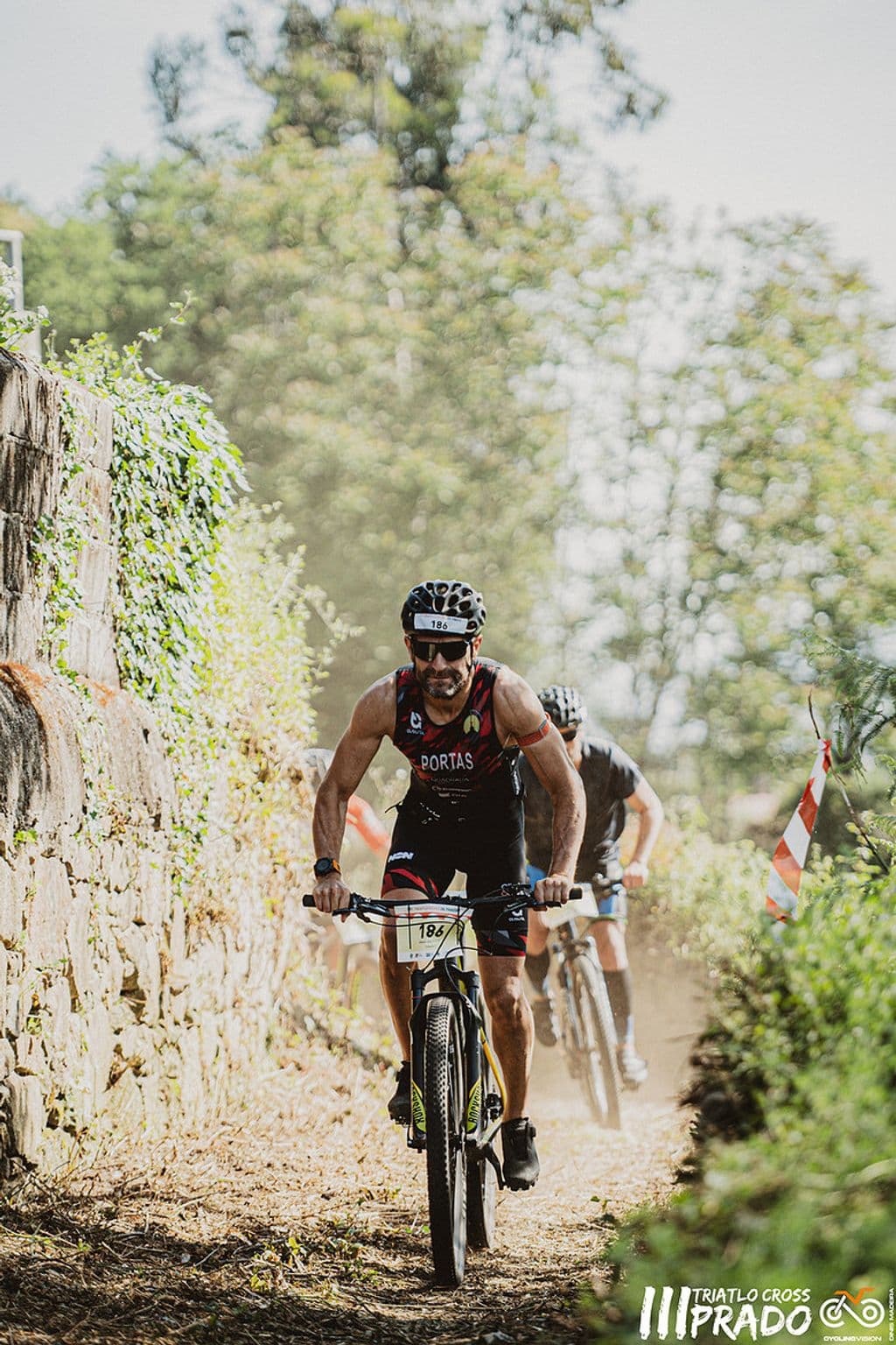 Atleta com o dorsal 186