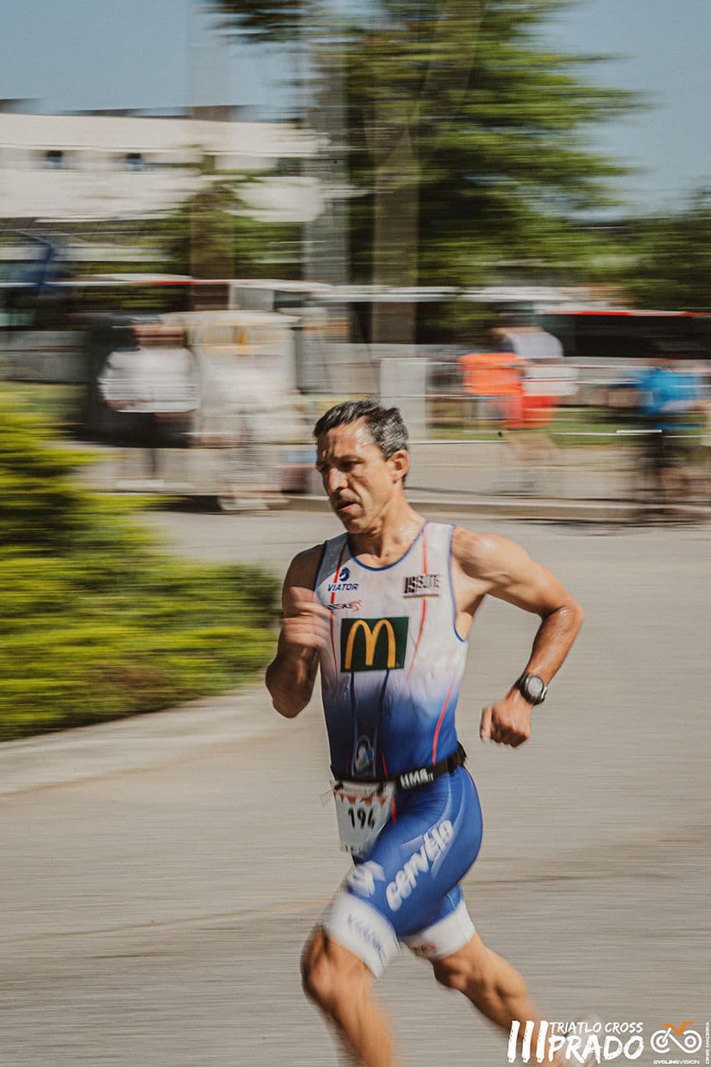 Atleta com o dorsal 194