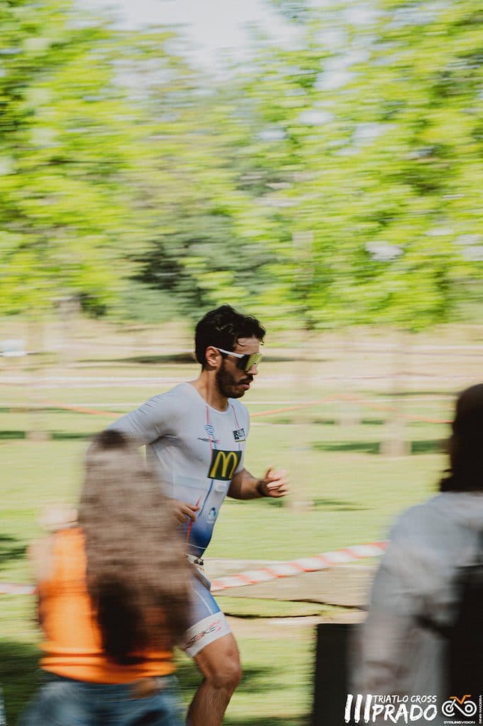 Atleta com o dorsal 200