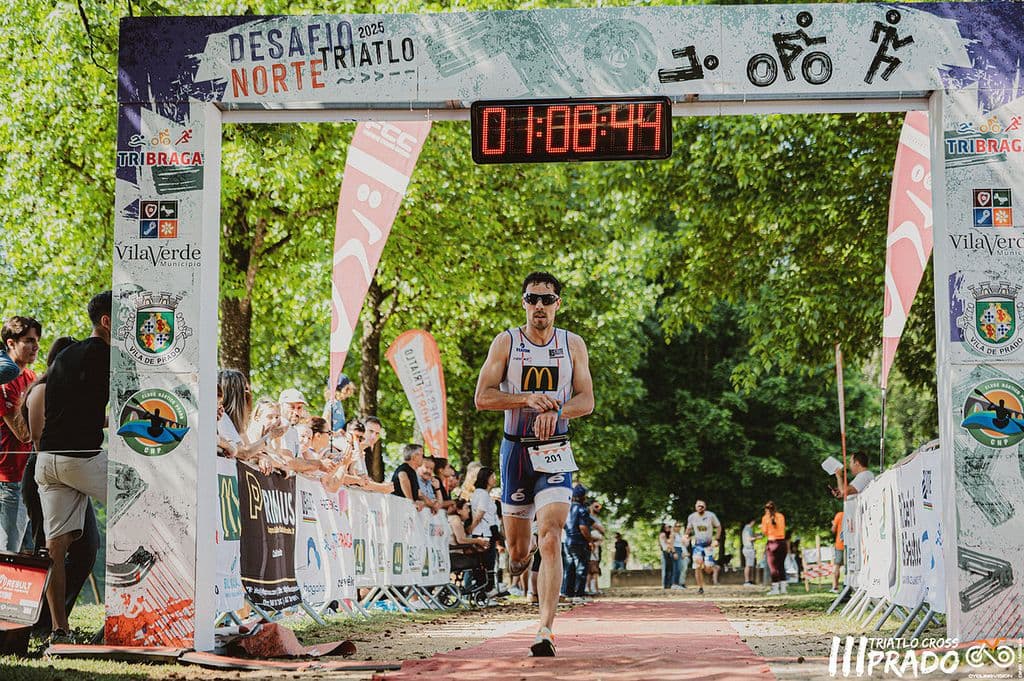 Atleta com o dorsal 201