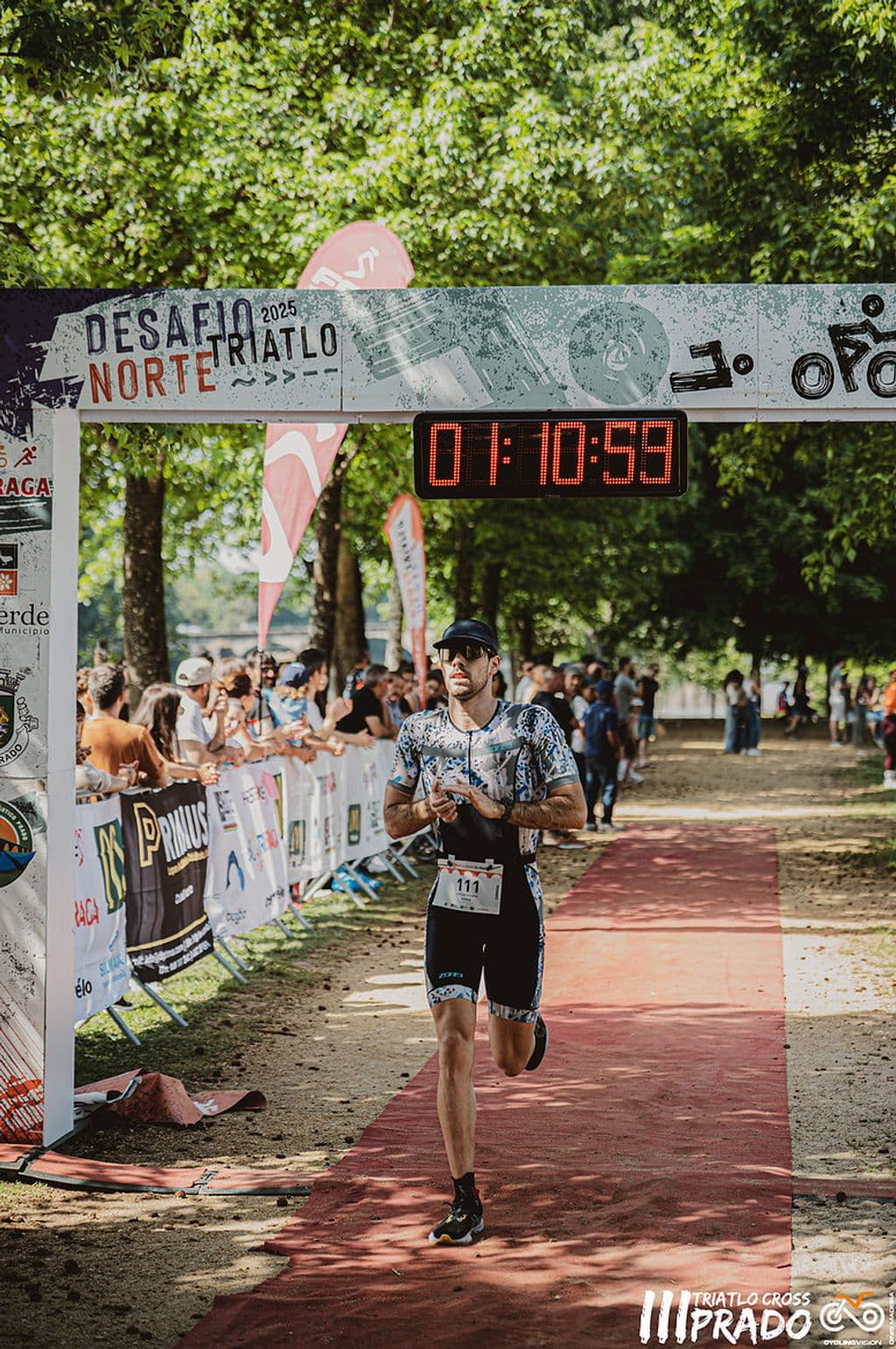 Atleta com o dorsal 111