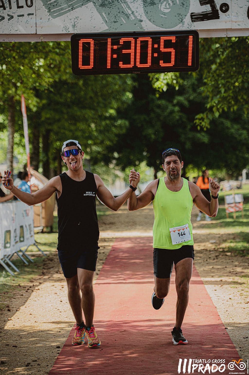 Atleta com o dorsal 144