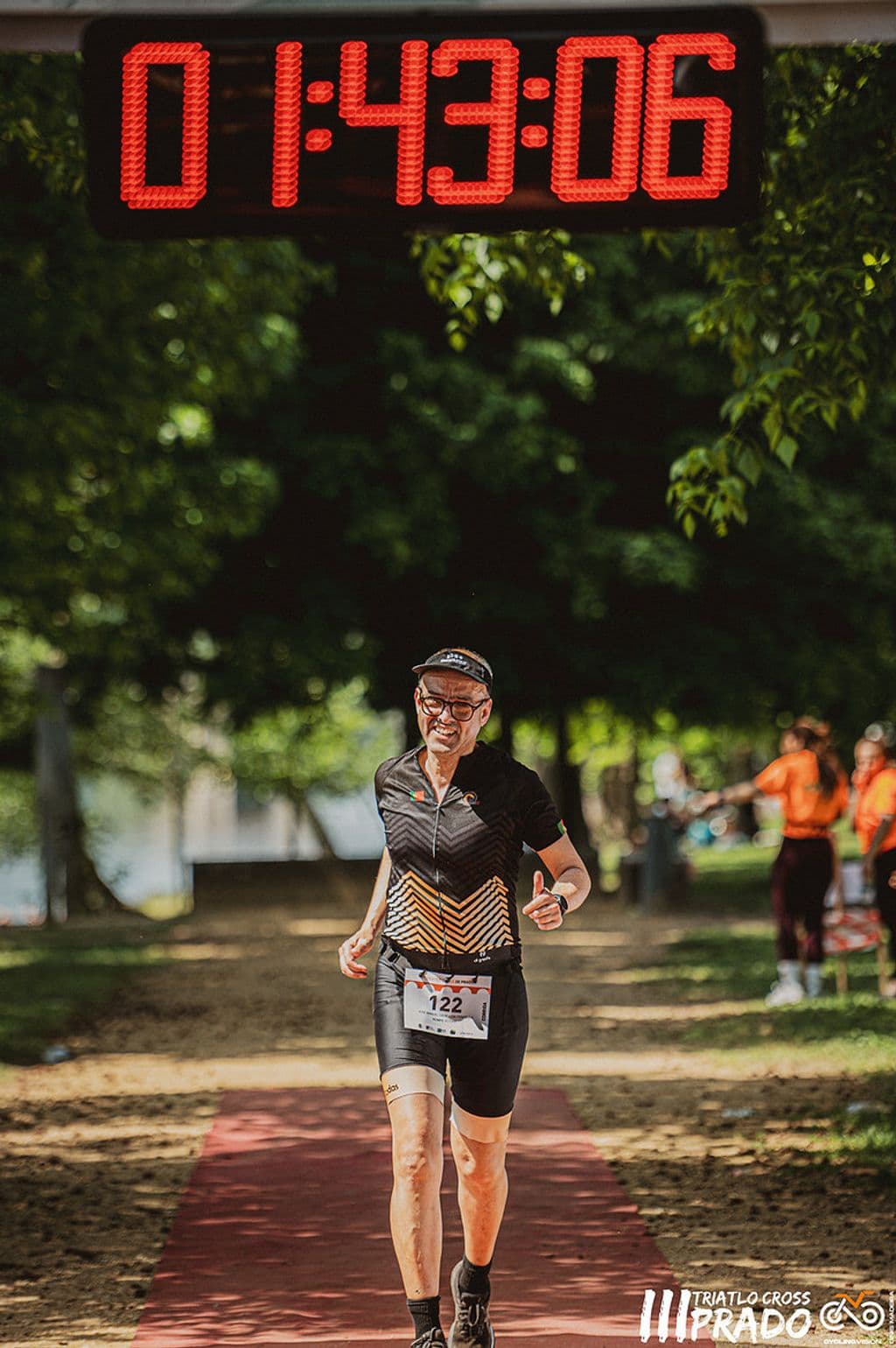 Atleta com o dorsal 122