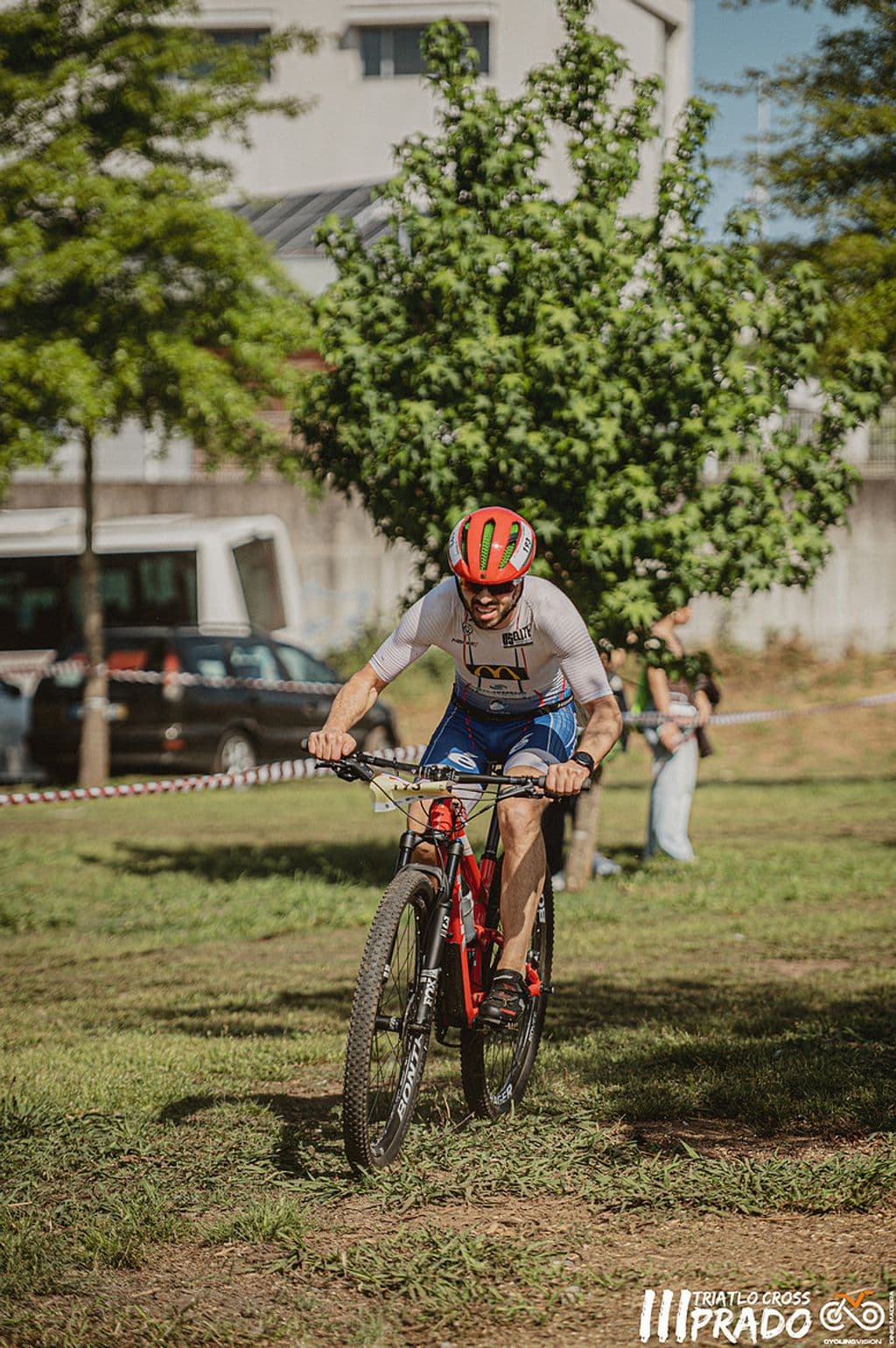 Atleta com o dorsal 193