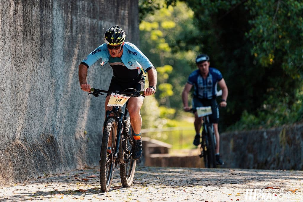 Atleta com o dorsal 135