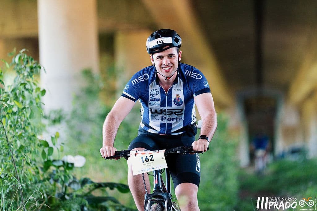 Atleta com o dorsal 162