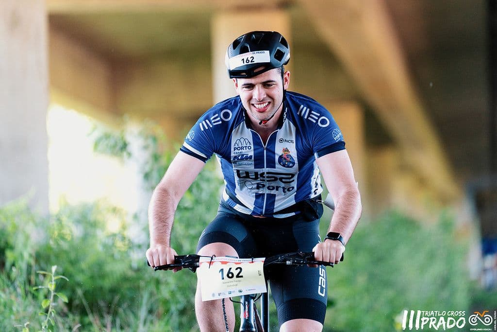 Atleta com o dorsal 162