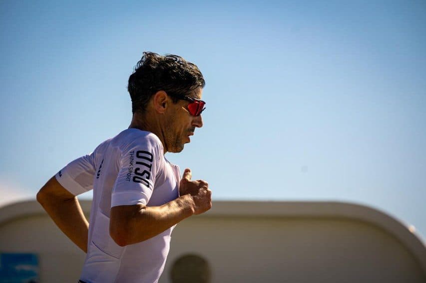 Atleta com o dorsal 52