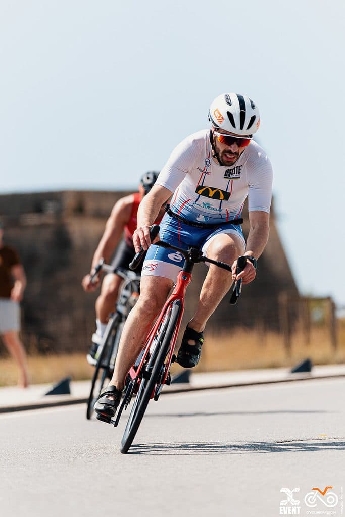 Atleta com o dorsal 483
