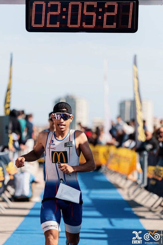 Atleta com o dorsal 473