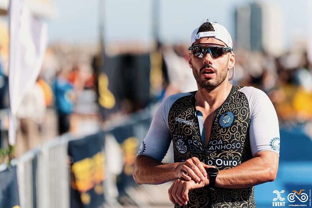 Atleta com o dorsal 380