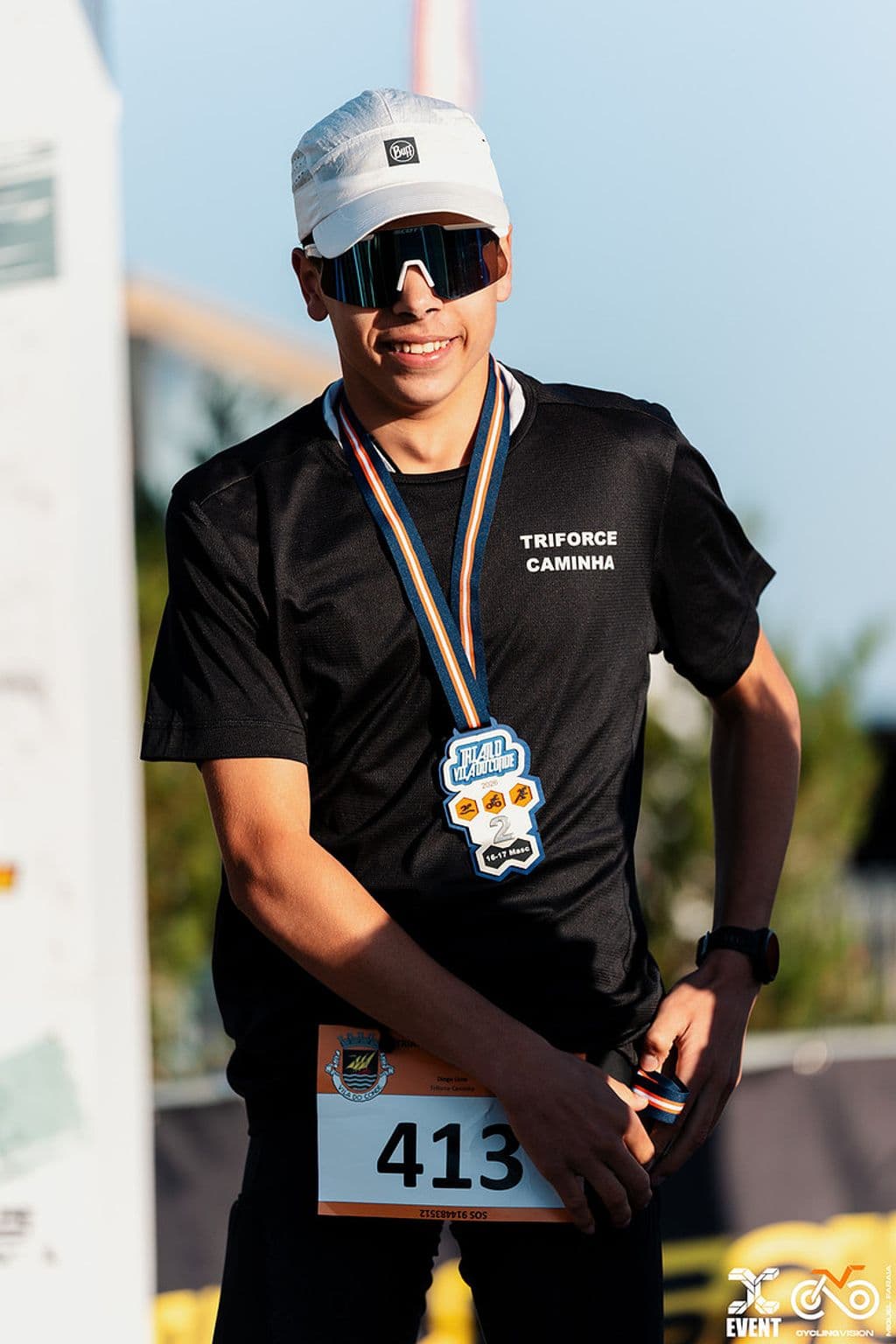Atleta com o dorsal 413